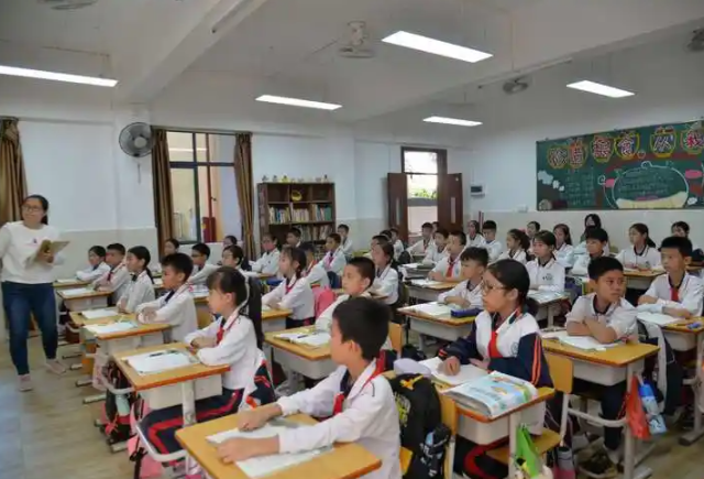 借助平台学习成长家庭教育课程孩子持行走护照打卡实践基地 借助平台学习成长家庭教育课程孩子持行走护照打卡实践基地