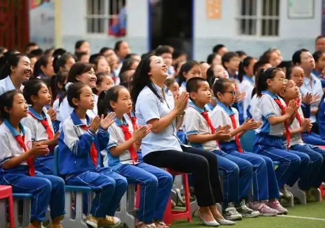 教育之间的有机联合特别是要充分发挥家长教育的基础性效果